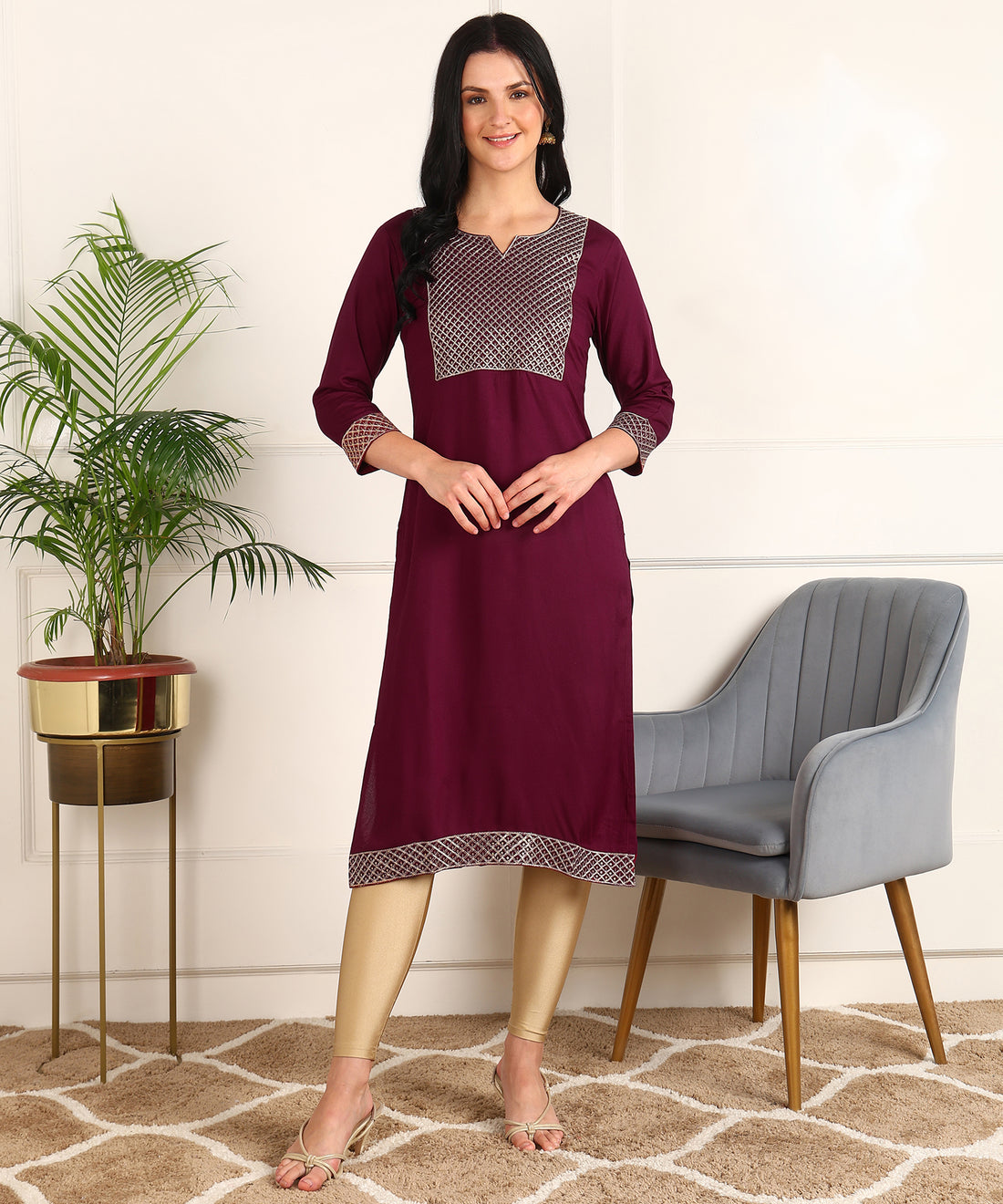 Women Zari Embroidered Kurta Zpatch Purple 1