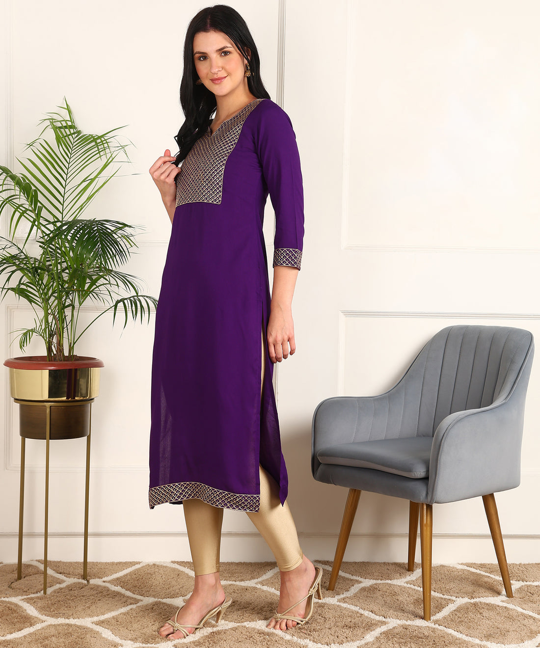 Women Zari Embroidered Kurta Zpatch Violet 1 