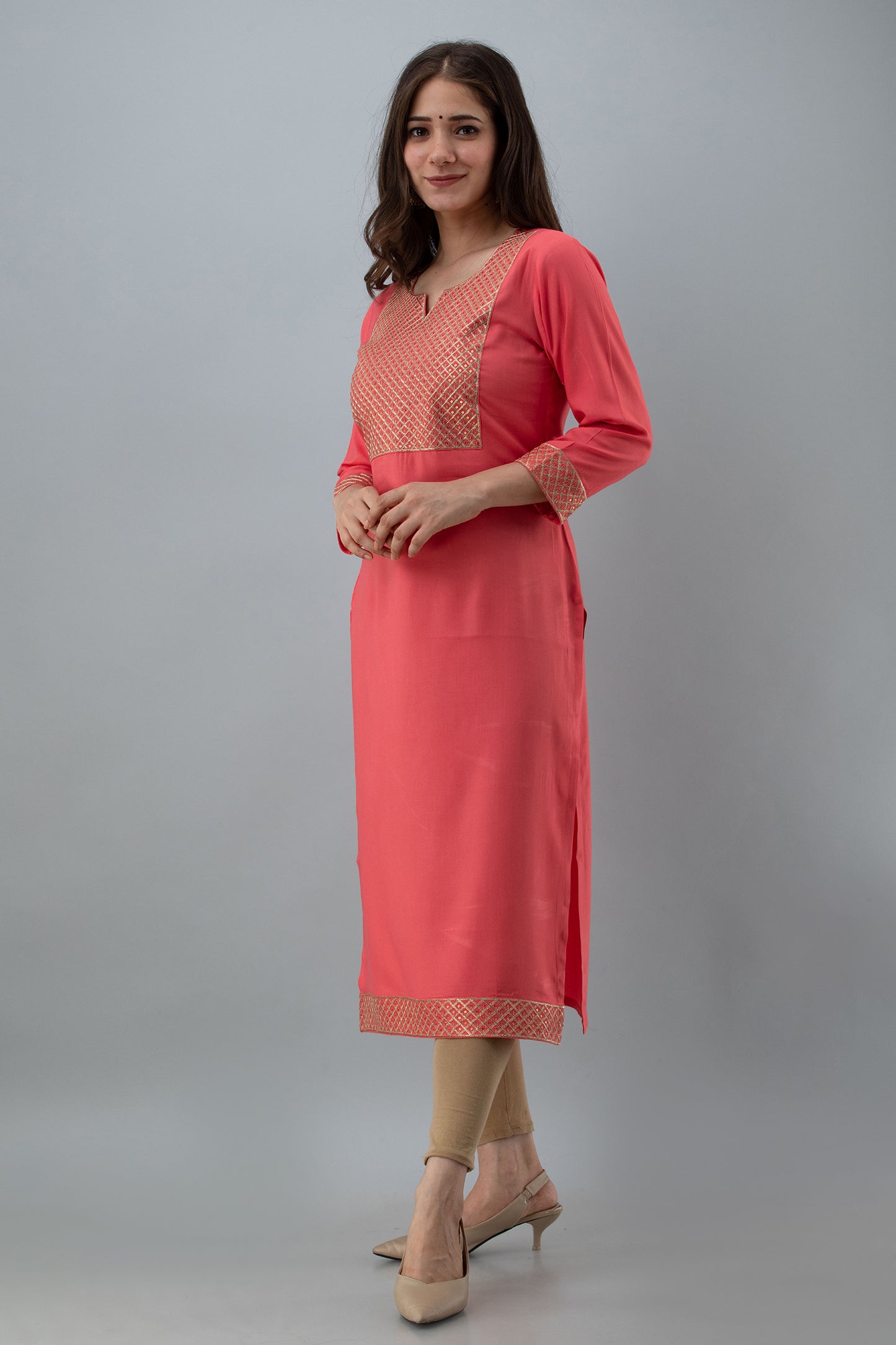 Peach Women Embroidered Straight Kurta With Patch Work